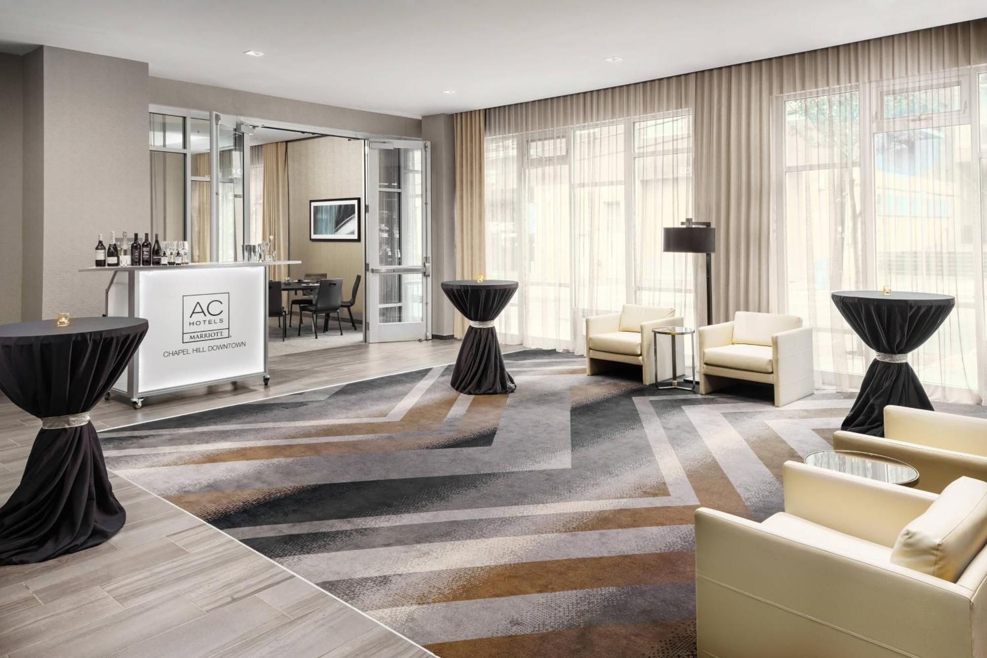 Ac Hotel By Marriott Chapel Hill Downtown Екстер'єр фото