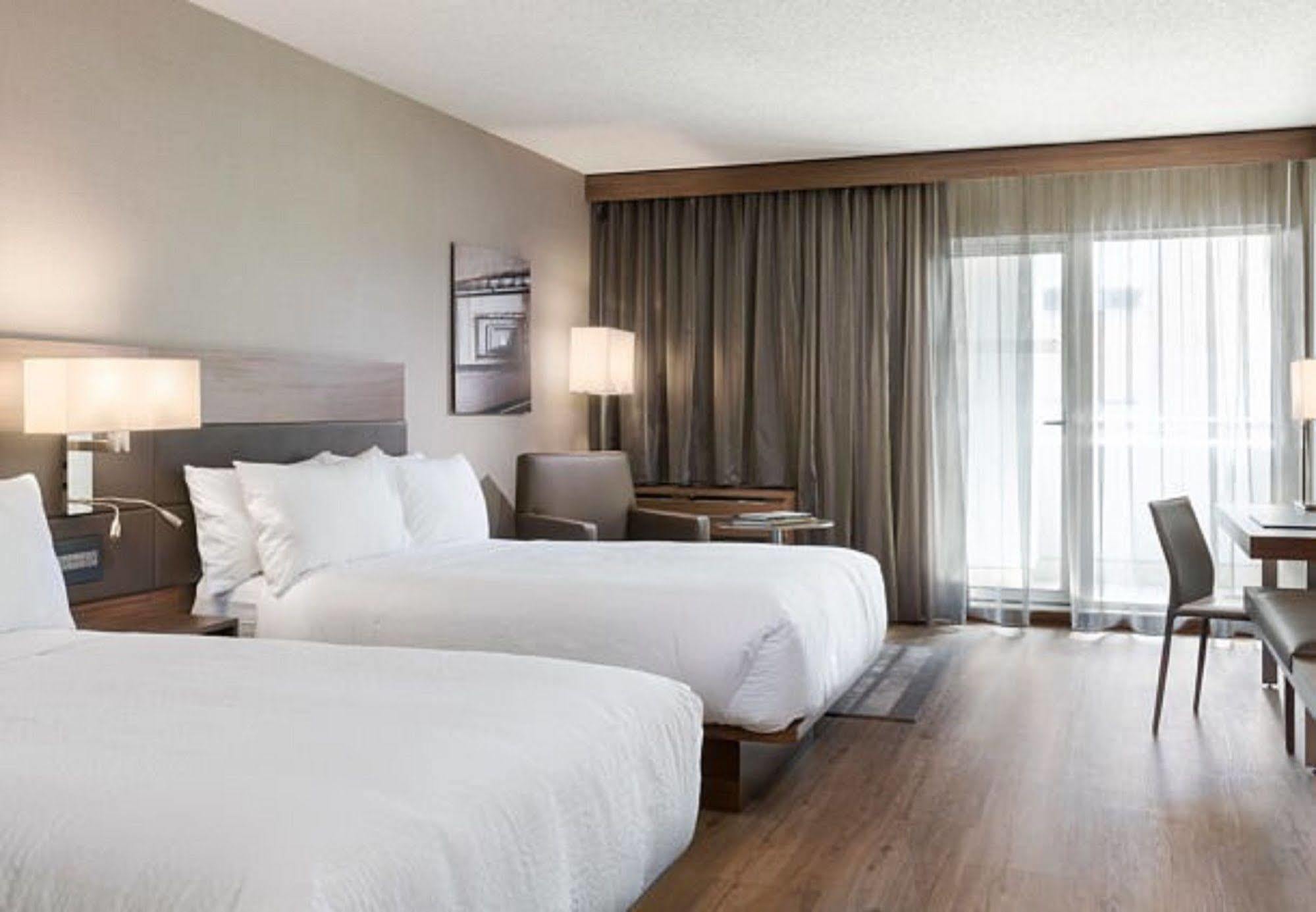 Ac Hotel By Marriott Chapel Hill Downtown Екстер'єр фото